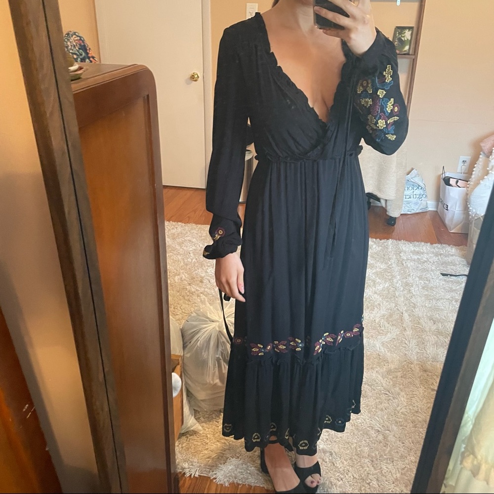 Francesca’s Black Maxi Dress Long Sleeves